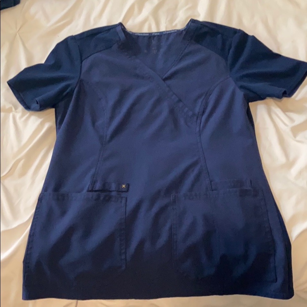 Navy blue scrub set. Like new. Size small